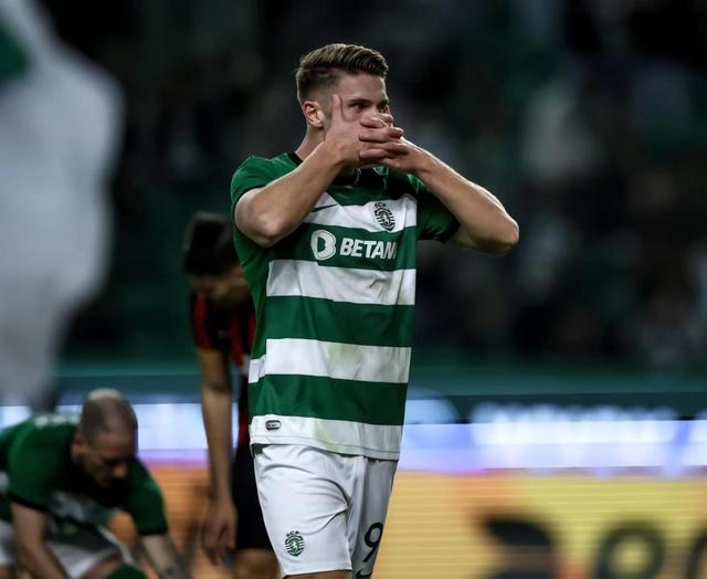 lol下载-里程碑夜！辽宁本钢绝杀压哨，葡超集结日刷纪录，目标明确，阵容厚度经受考验的简单介绍