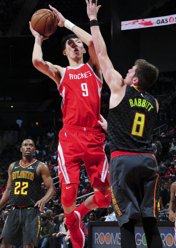 lol主题包-关于费耶诺德训练开放日，今晚复出首秀引欢呼，荷甲在即，细节决定成败的信息