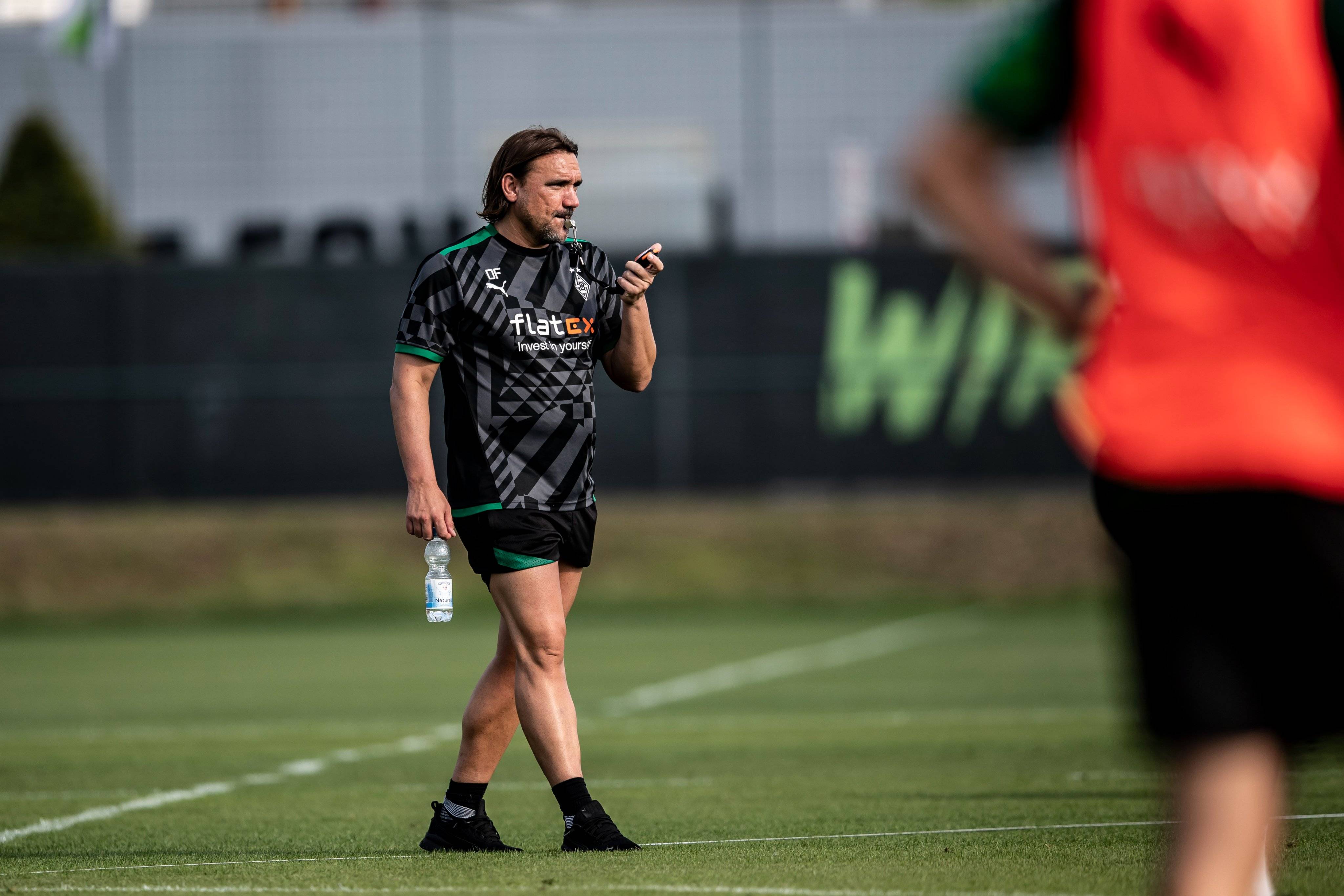 lol体验服下-赛前门兴格拉德巴赫备战欧篮联，复出首秀细节曝光，气氛紧张，心理建设被强调(范志毅评价武磊特点并祝贺他获得金球奖)